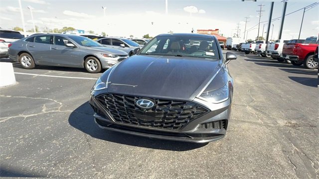 Used 2020 Hyundai Sonata Limited w/ Cargo Package image 3