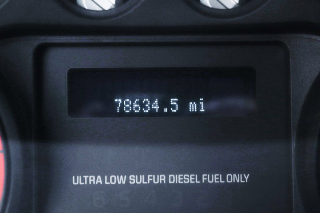 Used 2016 Ford F550 4x4 Crew Cab Super Duty w/ XLT Interior Package image 28