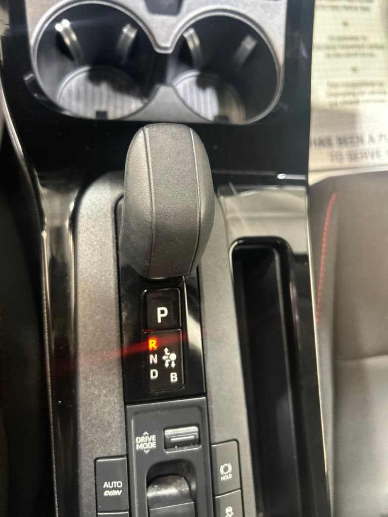 Used 2026 Toyota Prius Plug-In Hybrid FWD image 30
