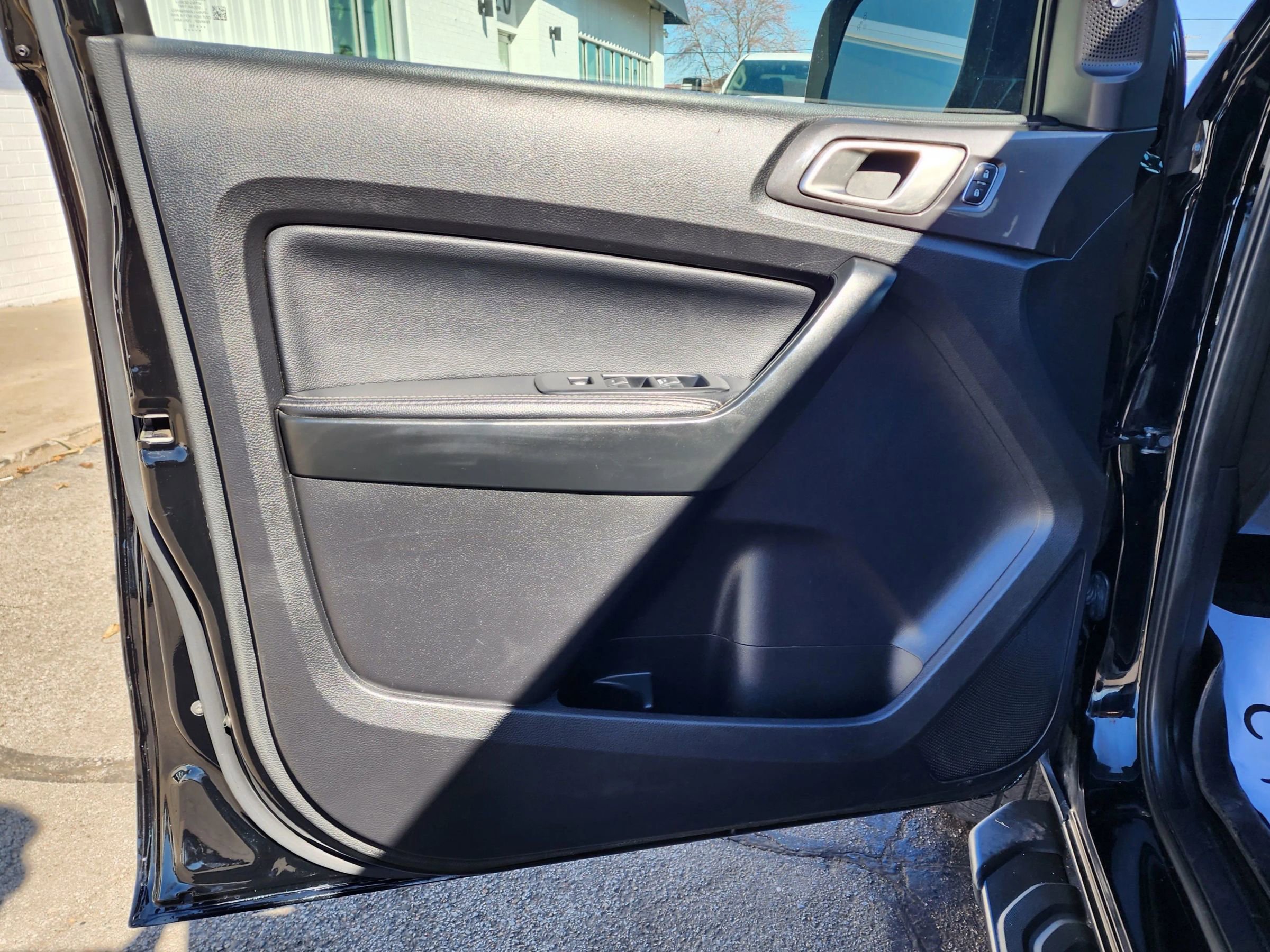 Used 2019 Ford Ranger Lariat w/ Equipment Group 501A Mid image 13