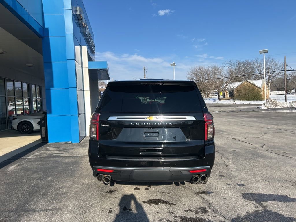 Used 2024 Chevrolet Suburban High Country w/ Advanced Technology Package image 4