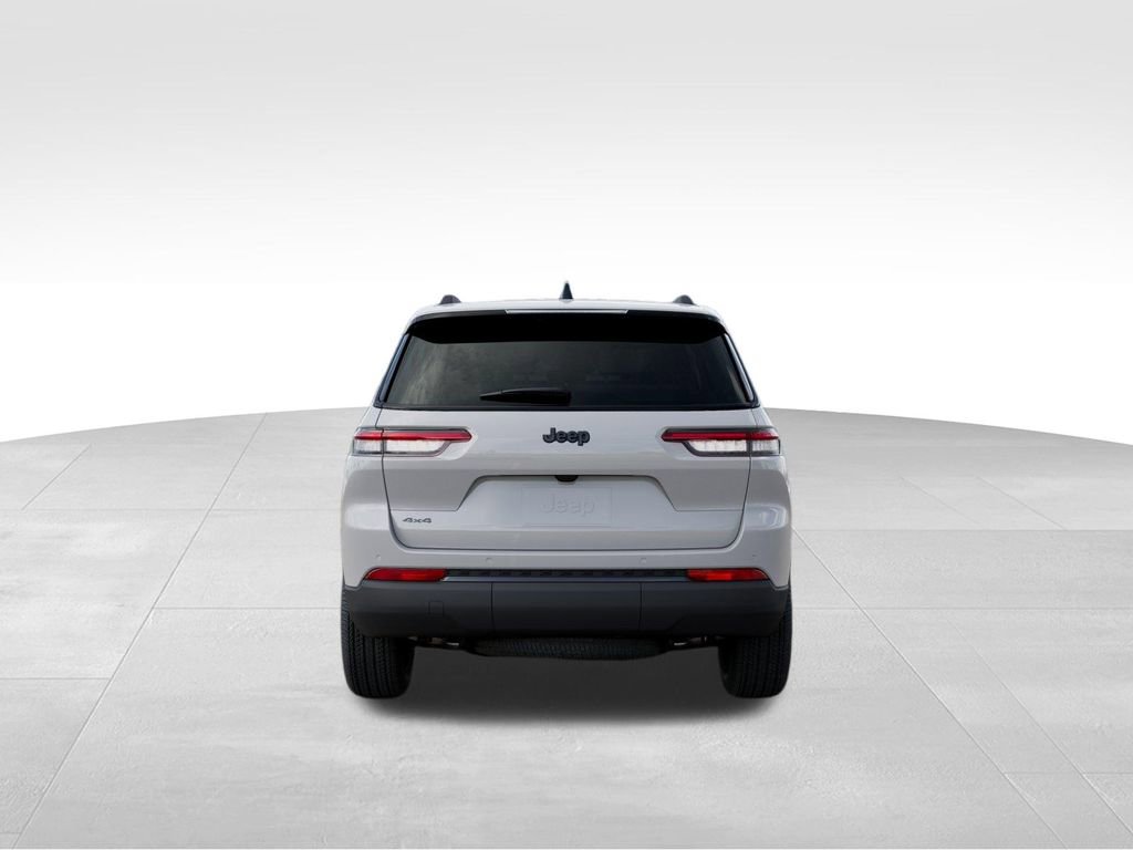 New 2025 Jeep Grand Cherokee L Altitude AWD/4WD image 8