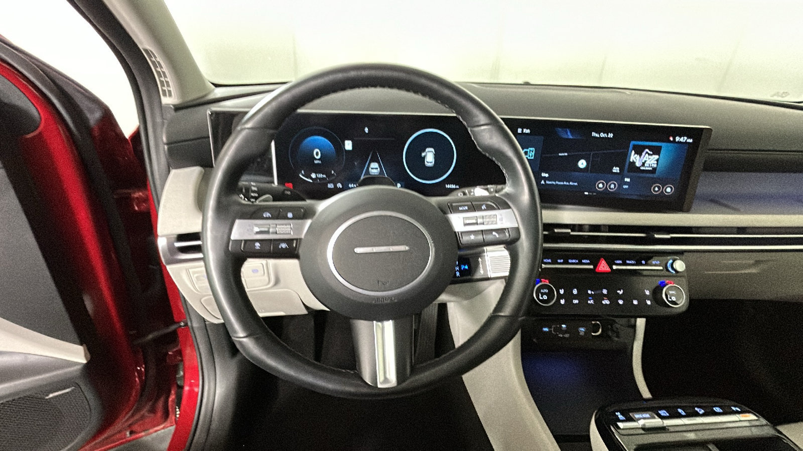 Used 2025 Hyundai Tucson Limited AWD/4WD image 18