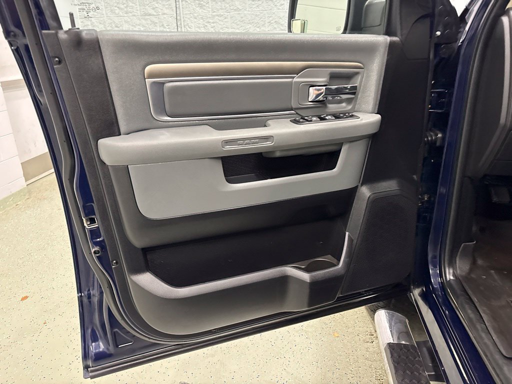 Used 2017 RAM 1500 Big Horn AWD/4WD image 16