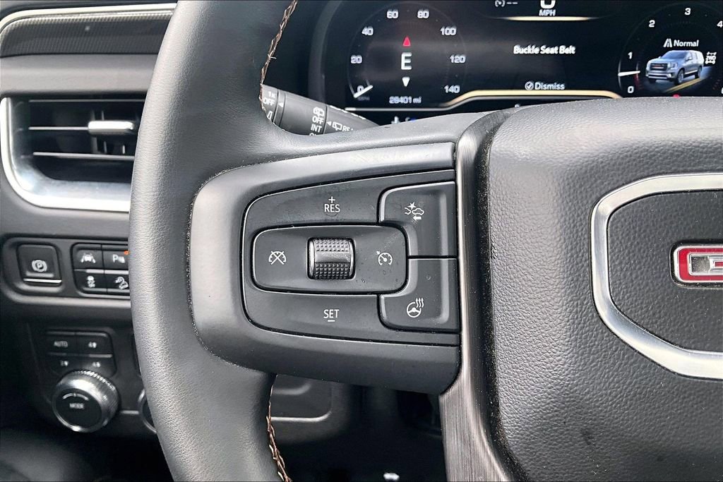 Used 2023 GMC Yukon AT4 w/ Technology Package AWD/4WD image 20
