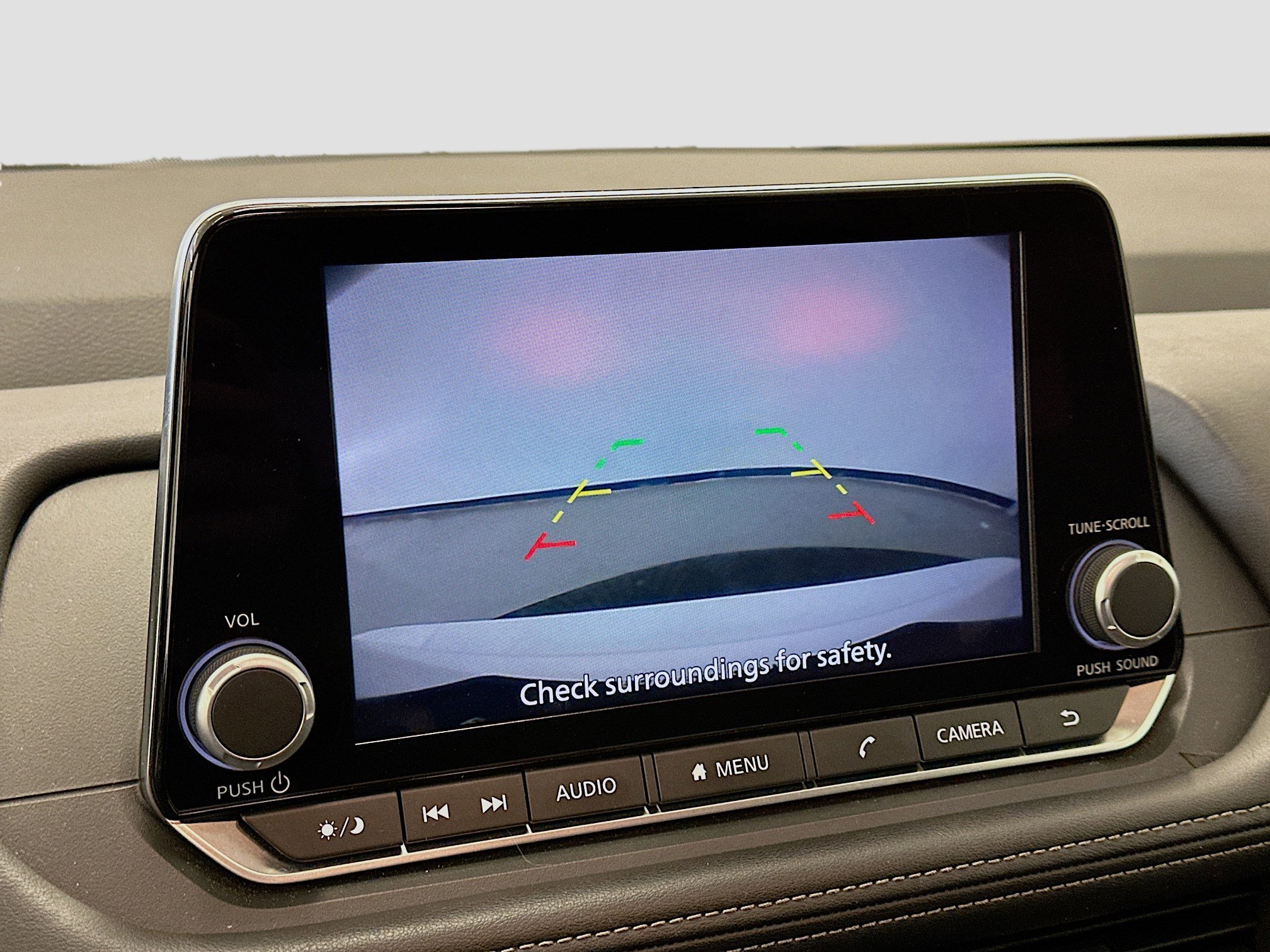 Used 2025 Nissan Rogue SV image 22