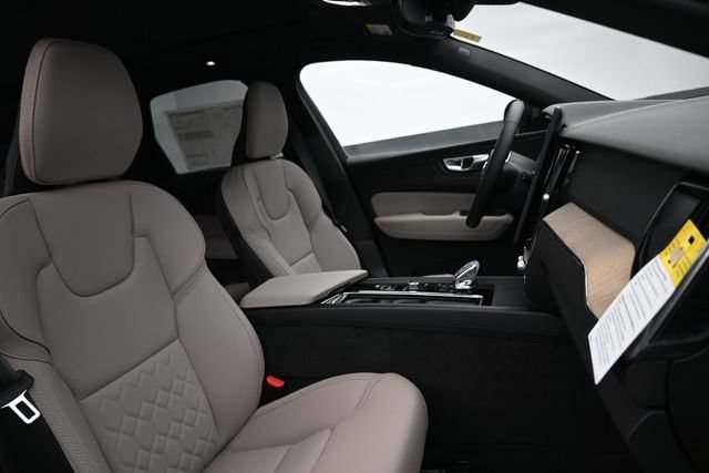 New 2026 Volvo XC60 T8 Plus w/ Protection Package Premier AWD/4WD image 36