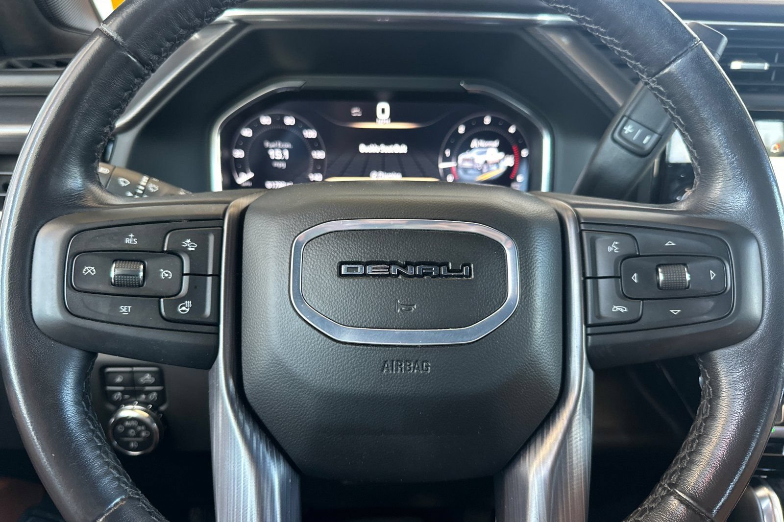 Used 2024 GMC Sierra 2500 Denali Ultimate w/ Max Trailering Package AWD/4WD image 27