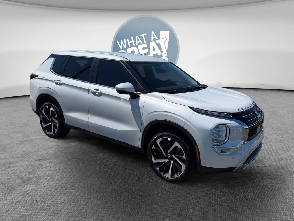 Used 2024 Mitsubishi Outlander SE AWD/4WD video 1