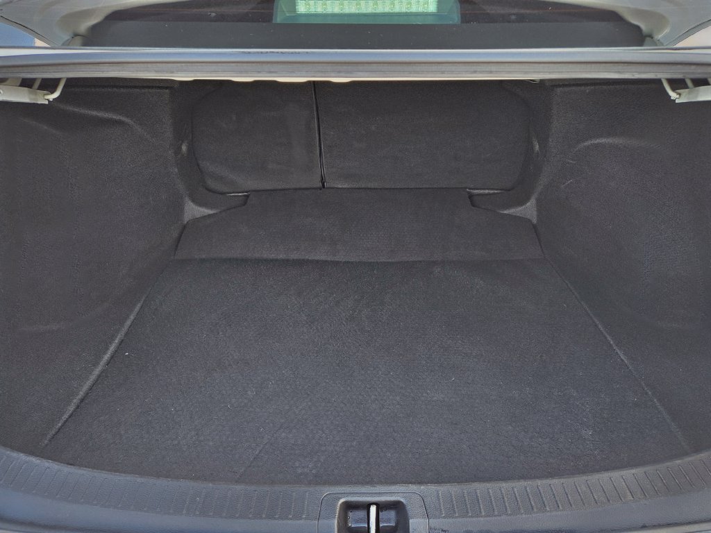 Used 2023 Toyota Corolla LE FWD image 18