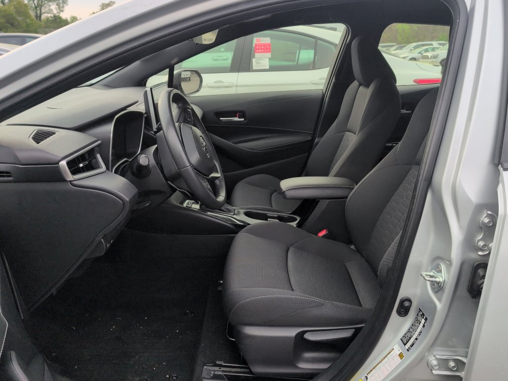 Used 2024 Toyota Corolla SE image 2