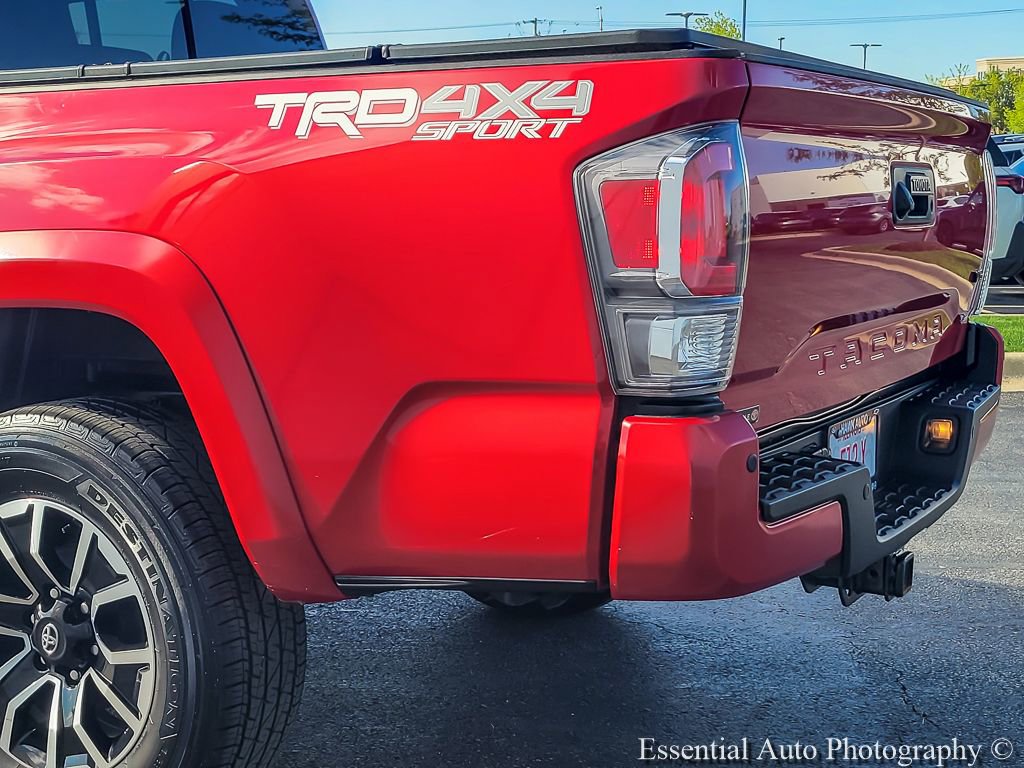 Used 2023 Toyota Tacoma TRD Sport w/ TRD Premium Sport Package AWD/4WD image 6