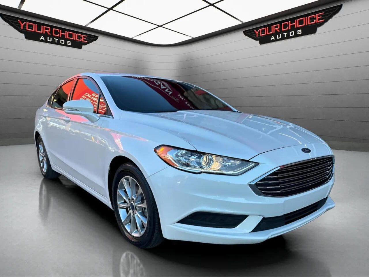 Used 2017 Ford Fusion SE w/ Fusion SE Technology Package image 7