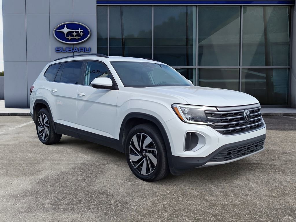 Used 2024 Volkswagen Atlas SE image 3