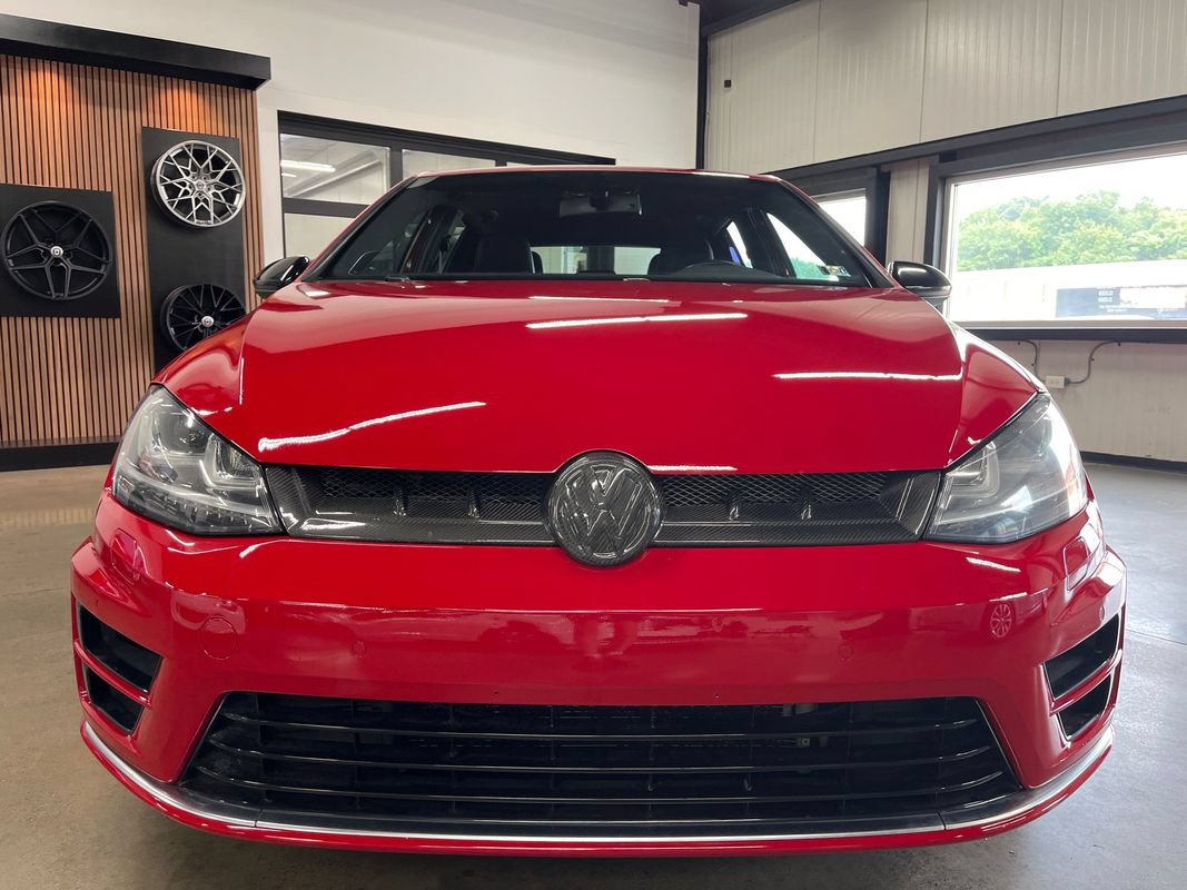 Used 2015 Volkswagen Golf R 4-Door AWD/4WD image 23