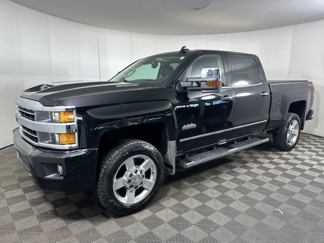 Used 2018 Chevrolet Silverado 2500 High Country w/ Duramax Plus Package image 7