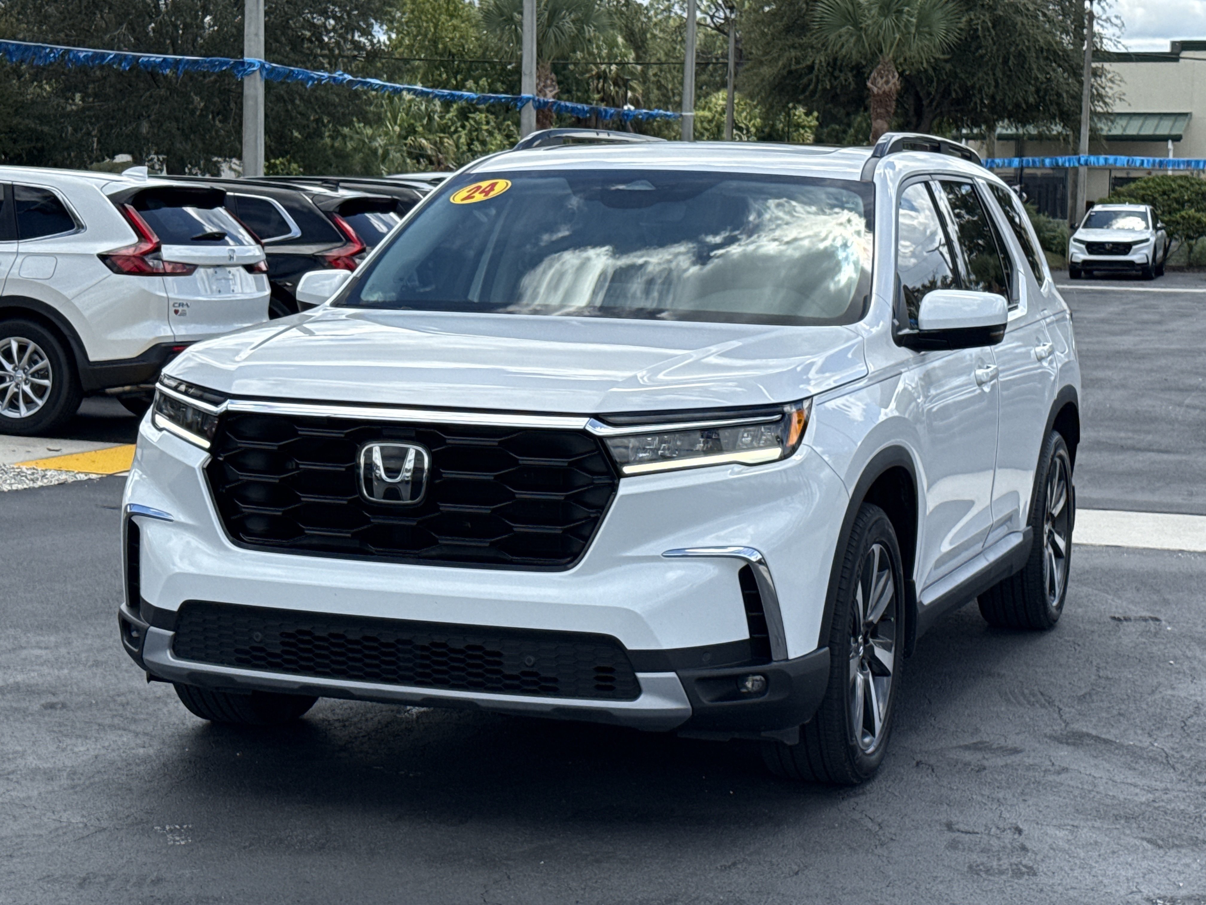 Certified 2024 Honda Pilot Touring image 13