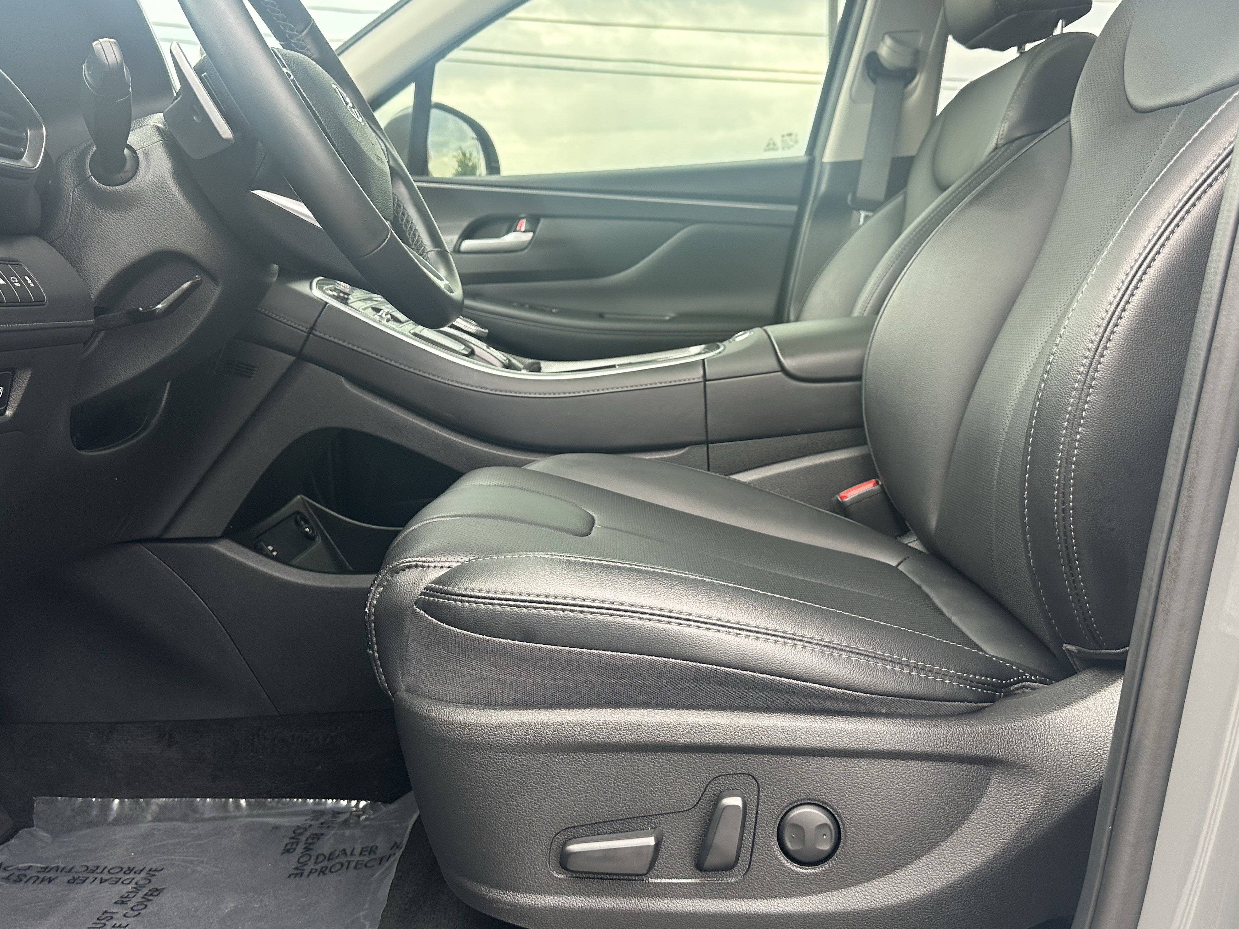 Used 2023 Hyundai Santa Fe SEL Premium w/ Cargo Package AWD/4WD image 9