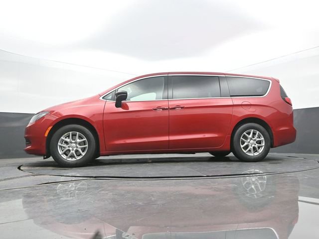 New 2026 Chrysler Voyager LX FWD image 54