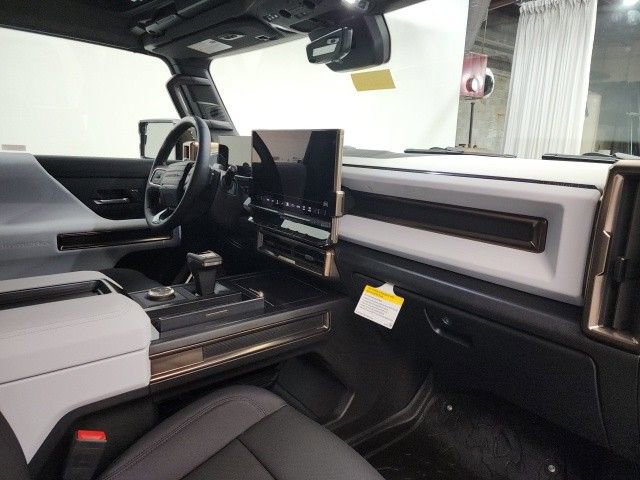 New 2025 GMC Hummer EV 2X AWD/4WD image 29