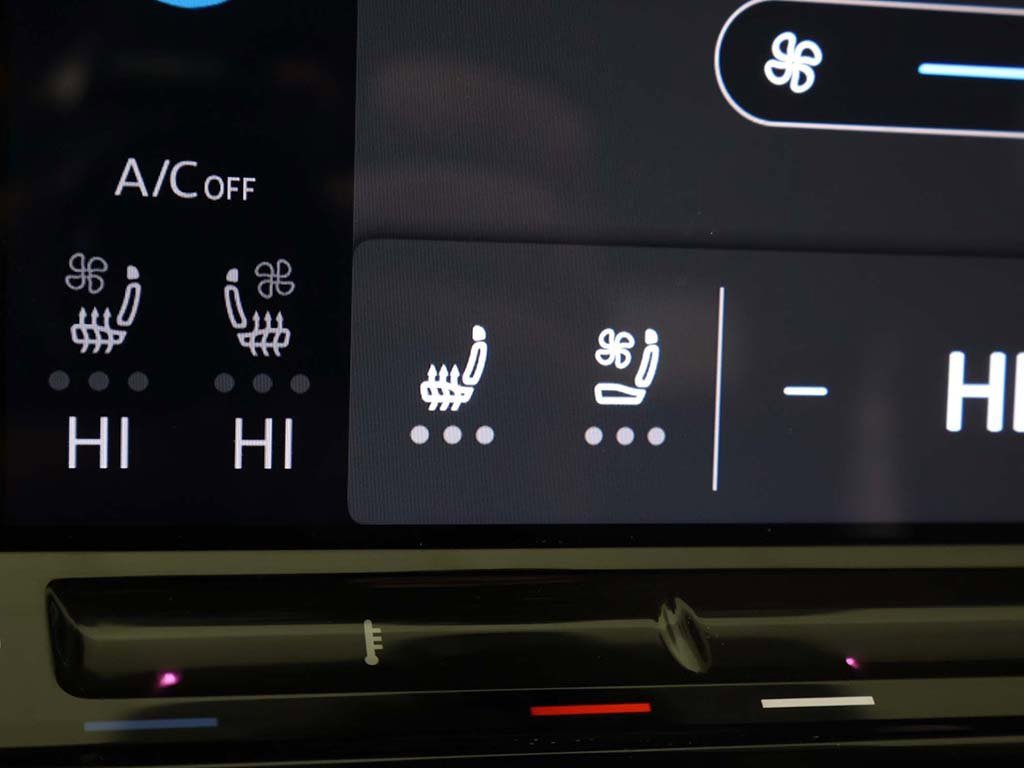 Used 2024 Volkswagen Atlas SE image 46