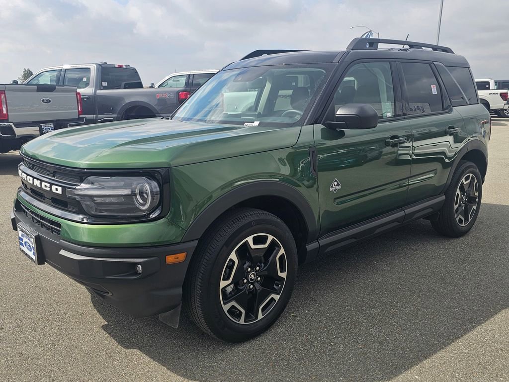 Used 2024 Ford Bronco Sport Outer Banks image 3