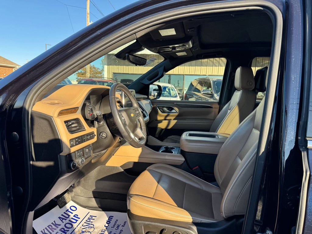 Used 2021 Chevrolet Tahoe Premier w/ Premium Package image 13