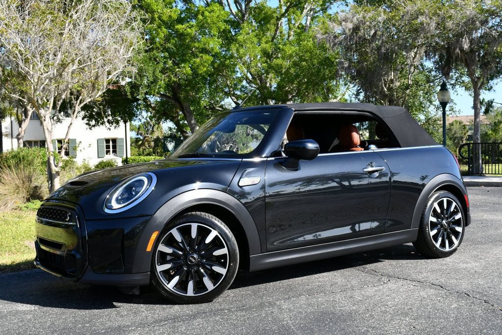 Used 2024 MINI Cooper S w/ Signature Upholstery Package FWD video 2