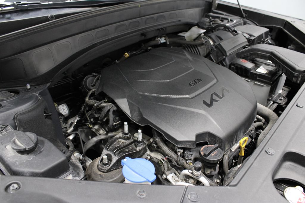 Used 2024 Kia Telluride LX FWD image 14