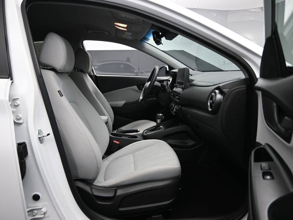 Used 2023 Hyundai Kona SEL image 31