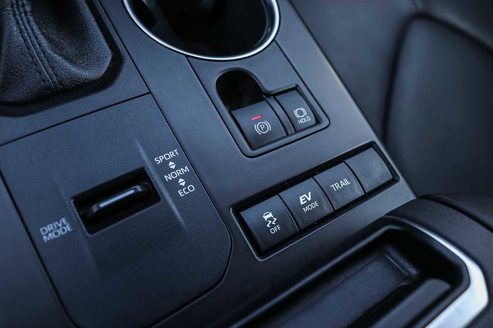 Used 2021 Toyota Highlander XLE image 22