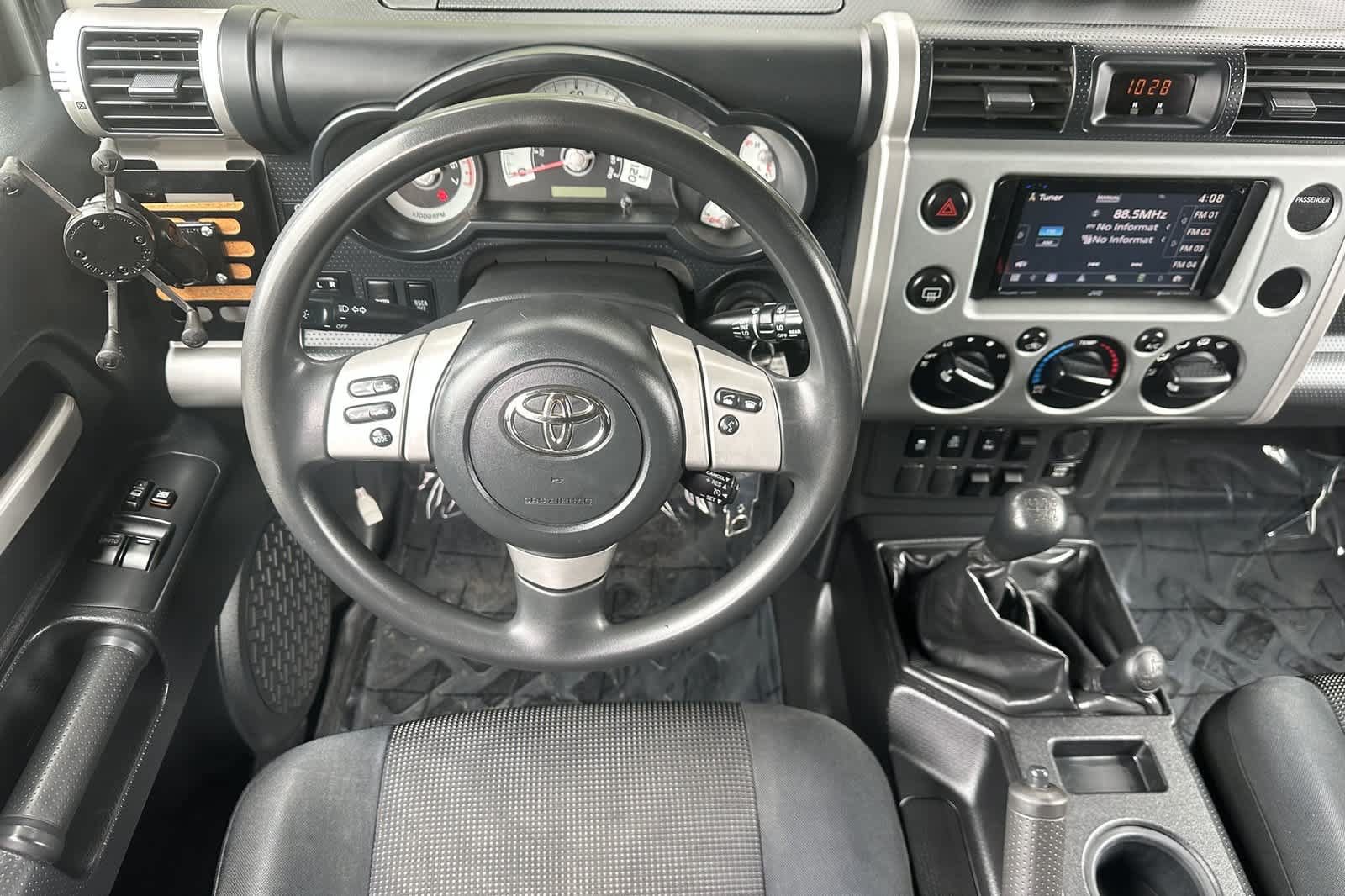 Used 2011 Toyota FJ Cruiser 4WD w/ Convenience Pkg image 14