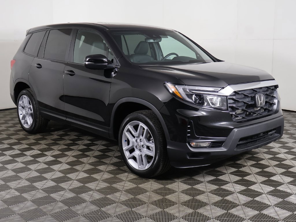Used 2024 Honda Passport EX-L image 2
