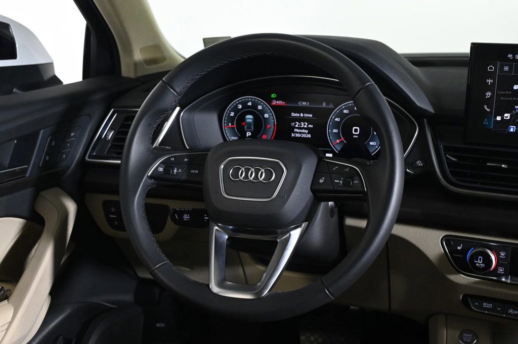 Used 2022 Audi Q7 3.0T Premium Plus w/ Premium Plus Package AWD/4WD image 10