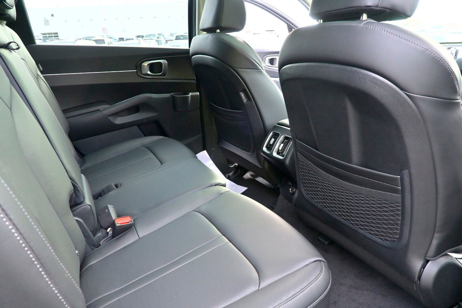 Used 2025 Kia Sorento S w/ Panoramic Sunroof Package image 23