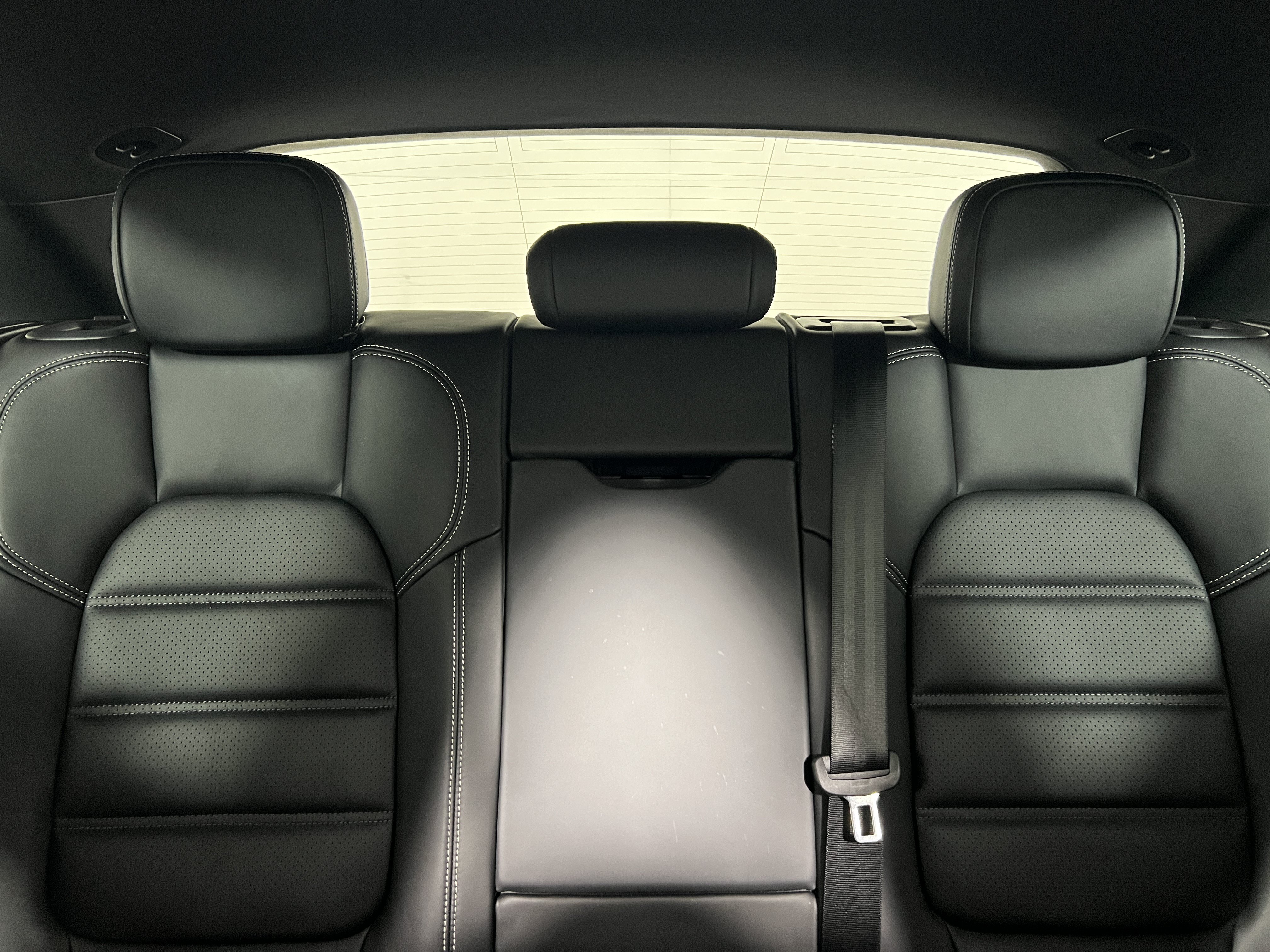 Certified 2026 Porsche Macan S AWD/4WD image 16