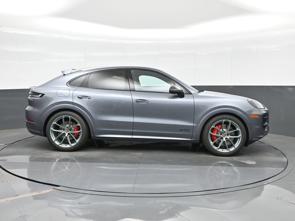 Certified 2026 Porsche Cayenne GTS AWD/4WD image 10