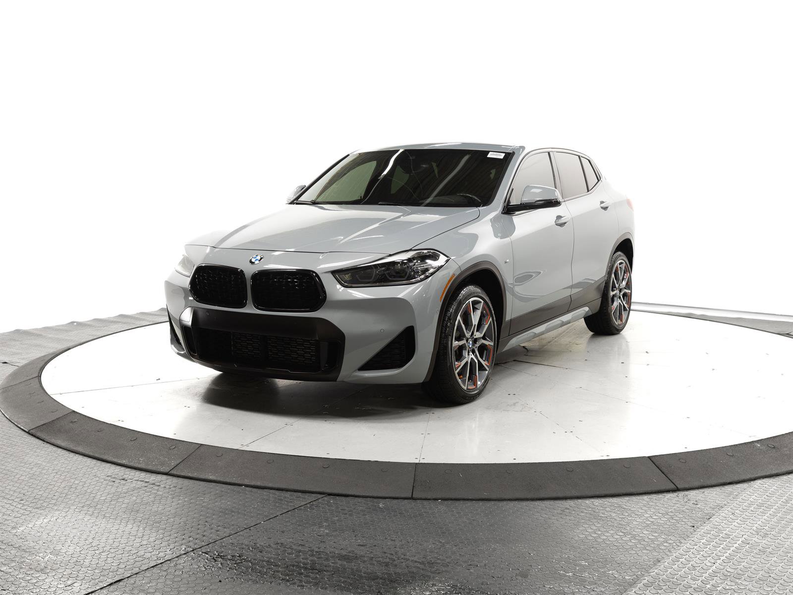 Used 2022 BMW X2 xDrive28i w/ Edition Package image 3