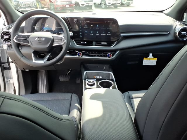 New 2027 Chevrolet Equinox LT w/ Convenience Package II AWD/4WD image 11