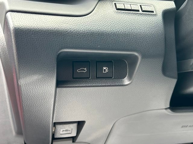 Used 2023 Toyota Crown AWD/4WD image 22