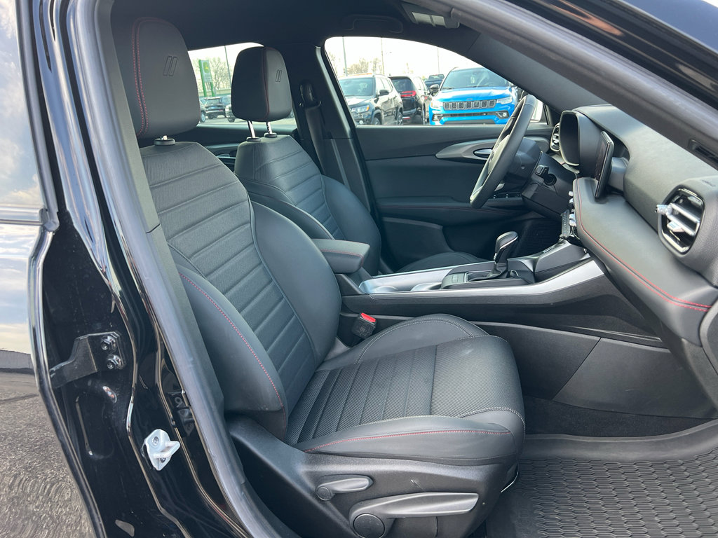 Used 2023 Dodge Hornet GT w/ GT Blacktop Package image 15