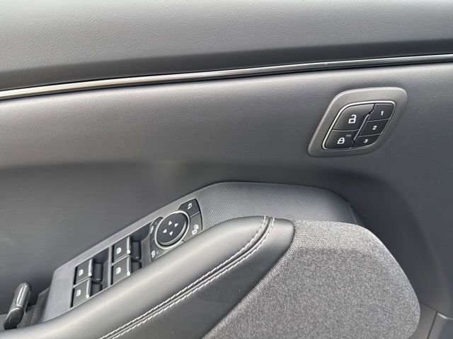 Used 2025 Ford Mustang Mach-E Premium AWD/4WD image 45