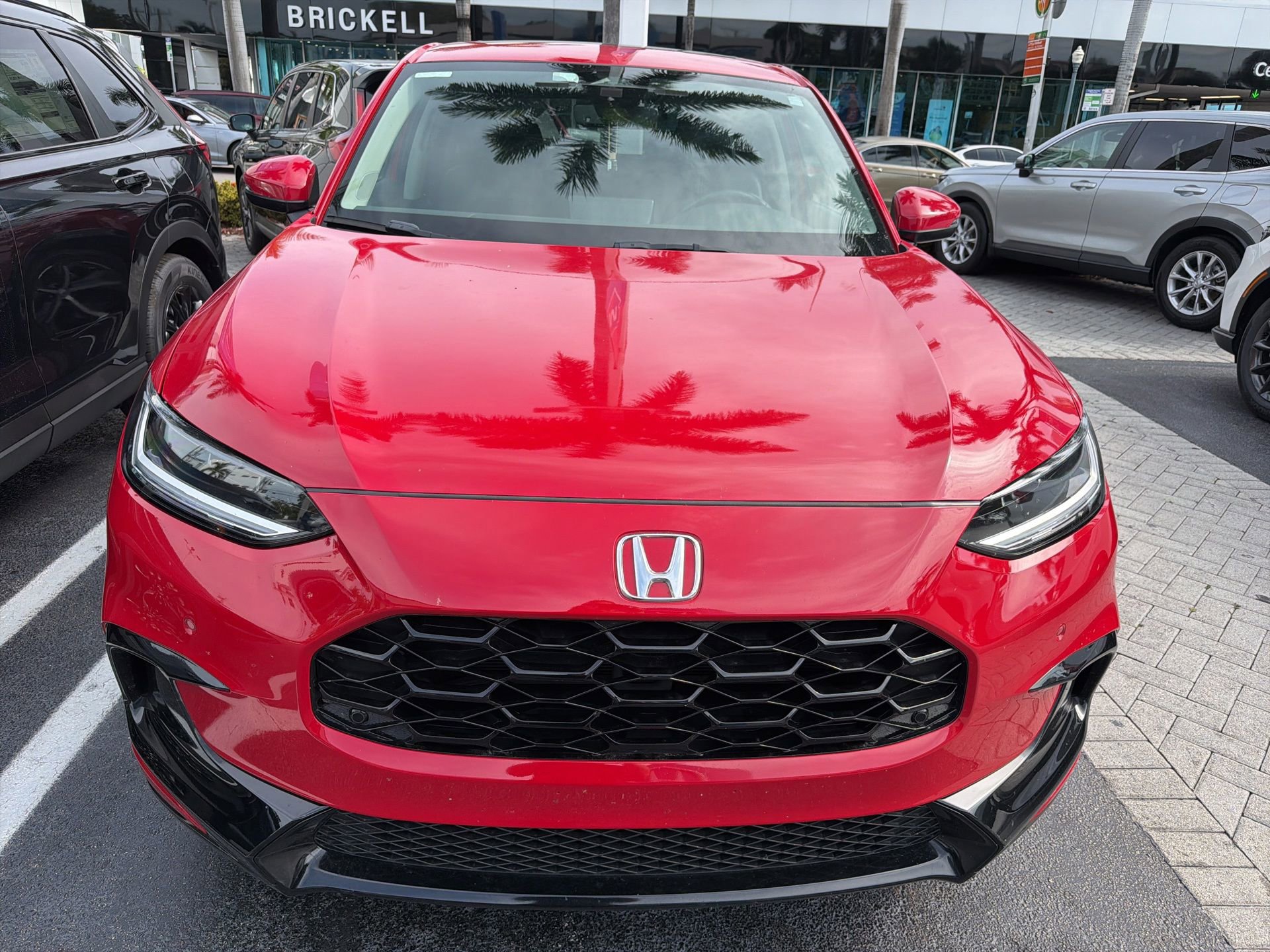 Used 2024 Honda HR-V EX-L image 2