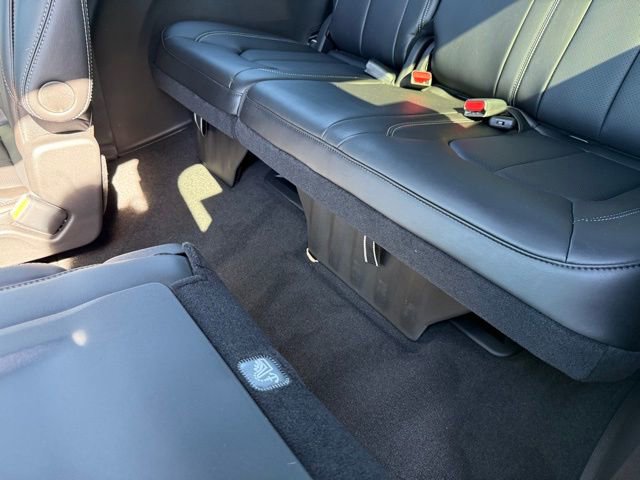 New 2026 Chrysler Pacifica Select image 32