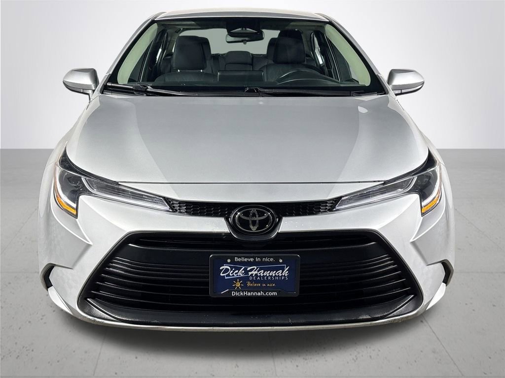 Used 2023 Toyota Corolla LE image 3