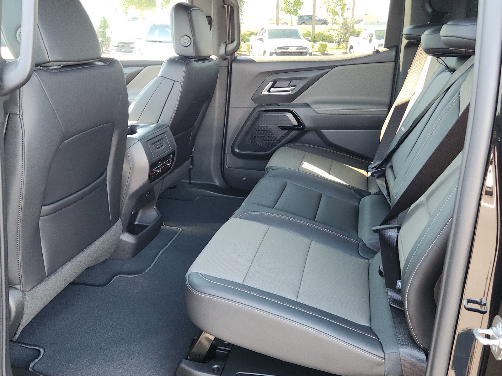 New 2026 Chevrolet Silverado EV Trail Boss w/ Premium Package image 5