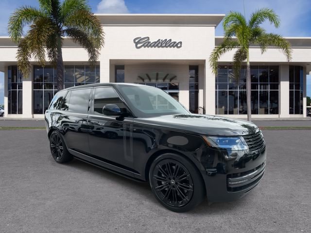Used 2024 Land Rover Range Rover Long Wheelbase SE AWD/4WD image 2