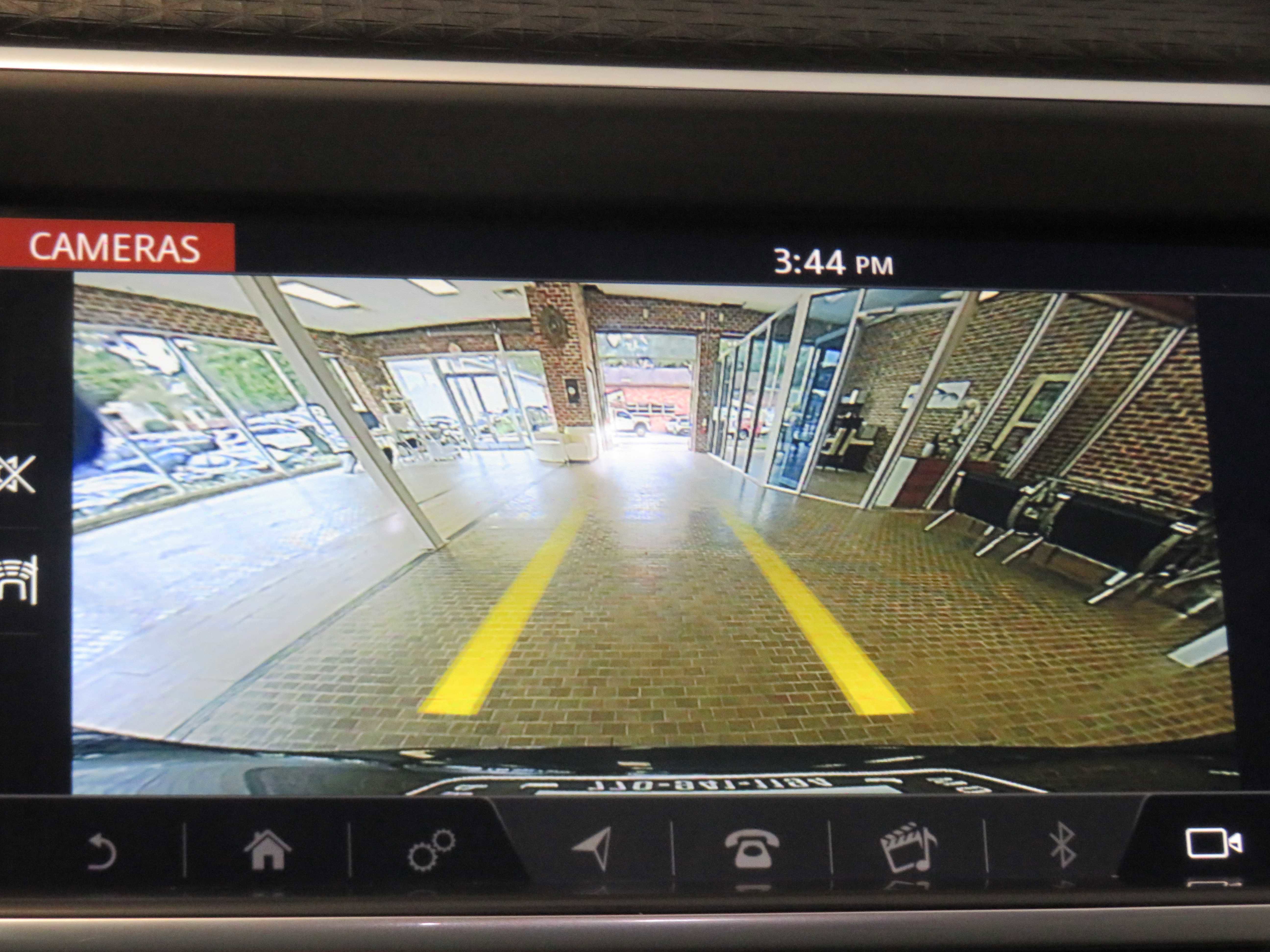 Used 2020 Land Rover Range Rover Evoque S image 40