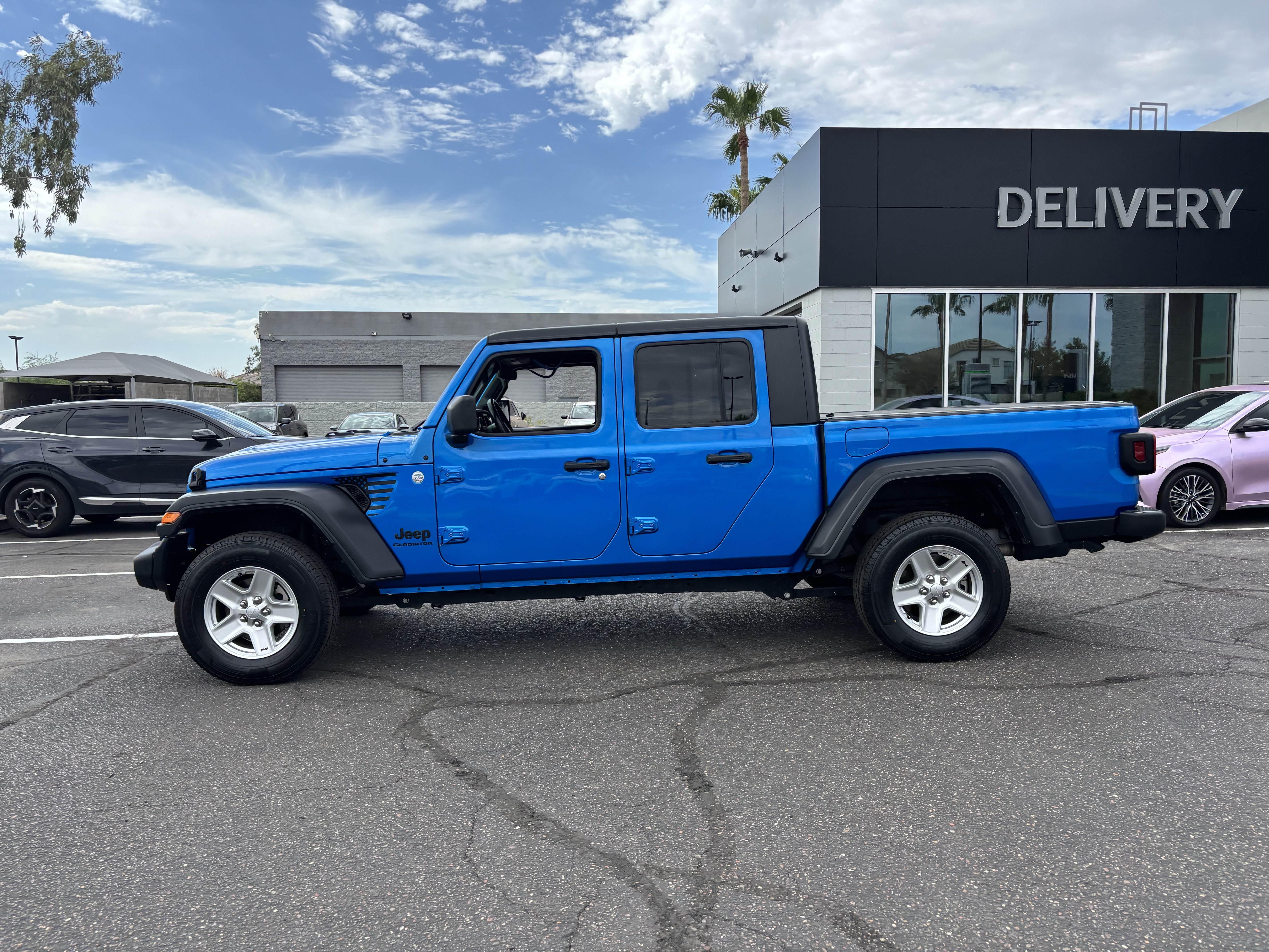 Used 2020 Jeep Gladiator Sport w/ Quick Order Package 24S AWD/4WD image 5