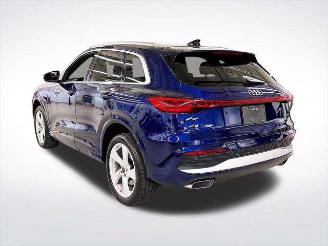 Certified 2025 Audi Q5 Premium w/ Premium Plus AWD/4WD image 3